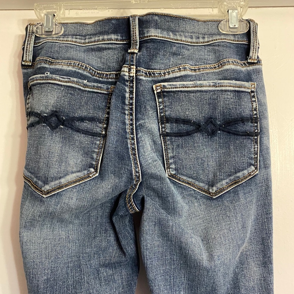 Size 5 Distressed Ripped Blue Jeans - Picture 8 of 8